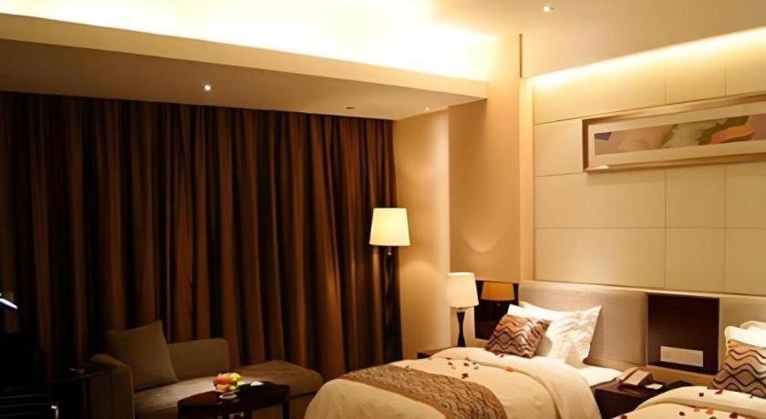 Fortune Hotel Longyan Buitenkant foto